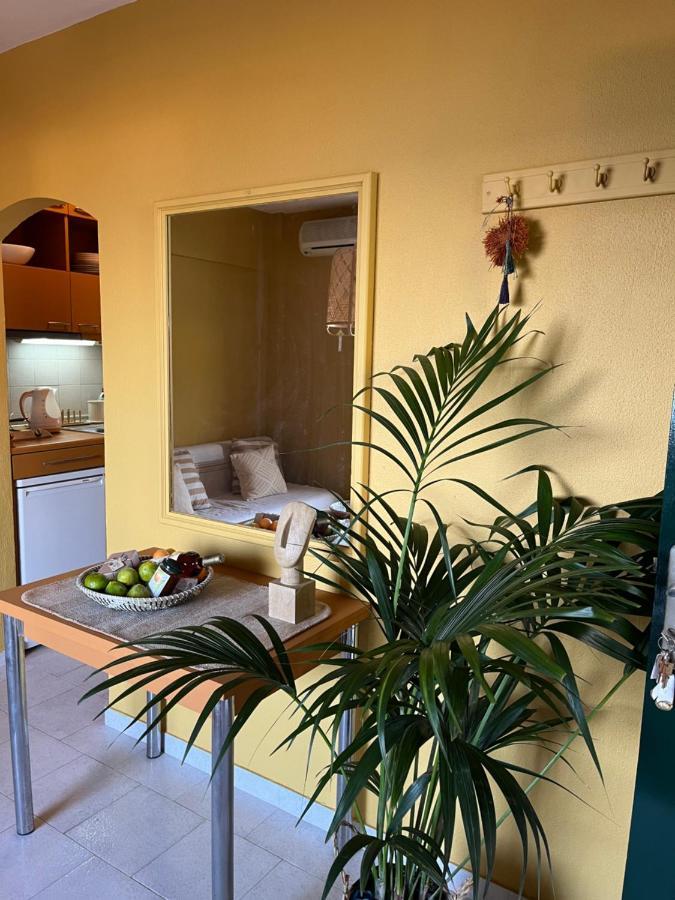 Costal Apartment Glyfada  Bagian luar foto