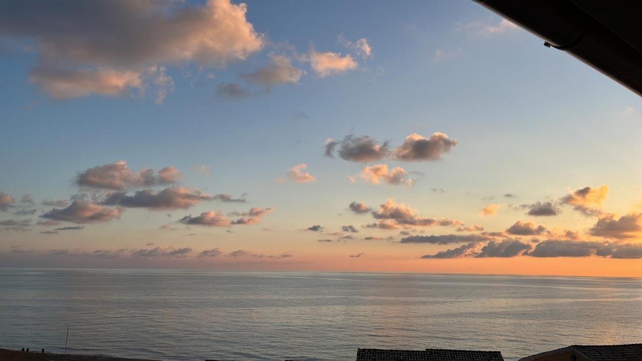 Costal Apartment Glyfada  Bagian luar foto